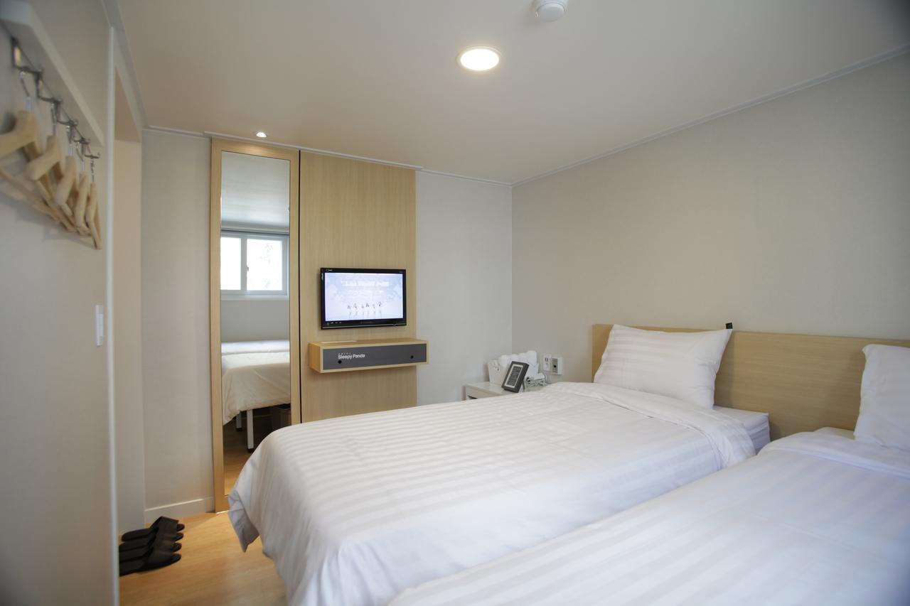 Hotel Sleepy Panda Streamwalk Seoul Jongno Екстериор снимка