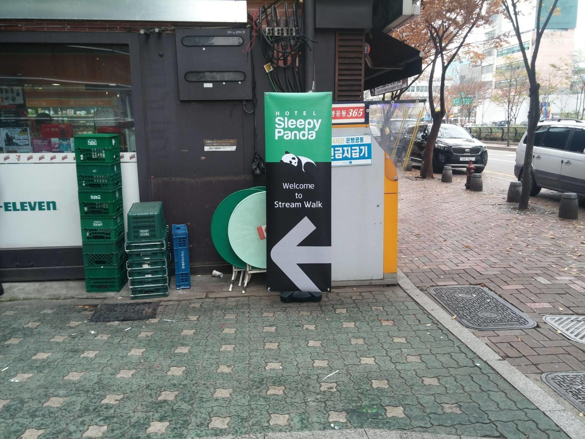 Hotel Sleepy Panda Streamwalk Seoul Jongno Екстериор снимка
