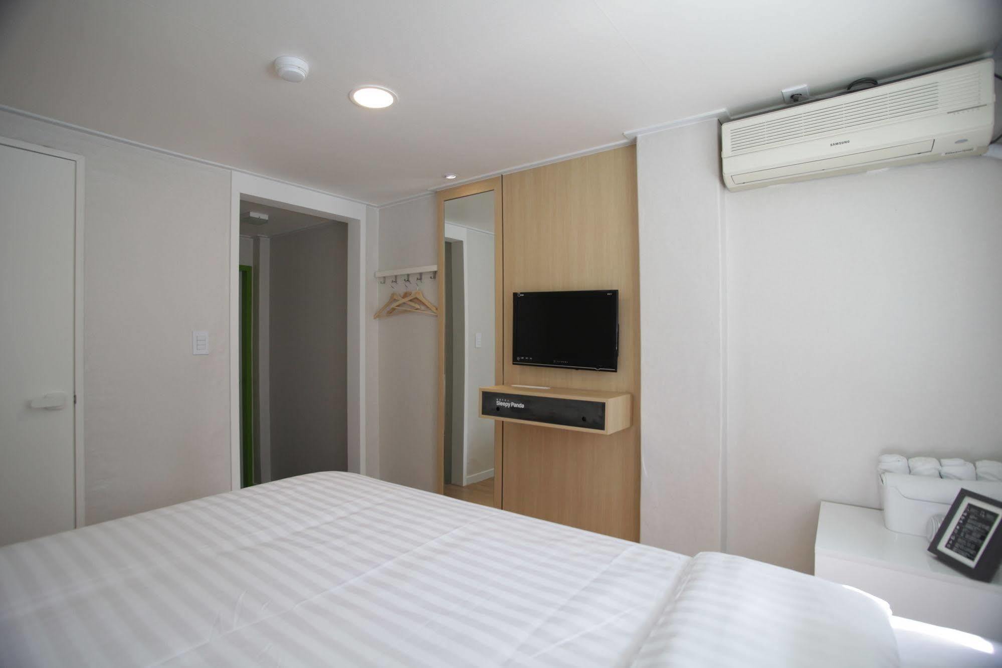 Hotel Sleepy Panda Streamwalk Seoul Jongno Екстериор снимка