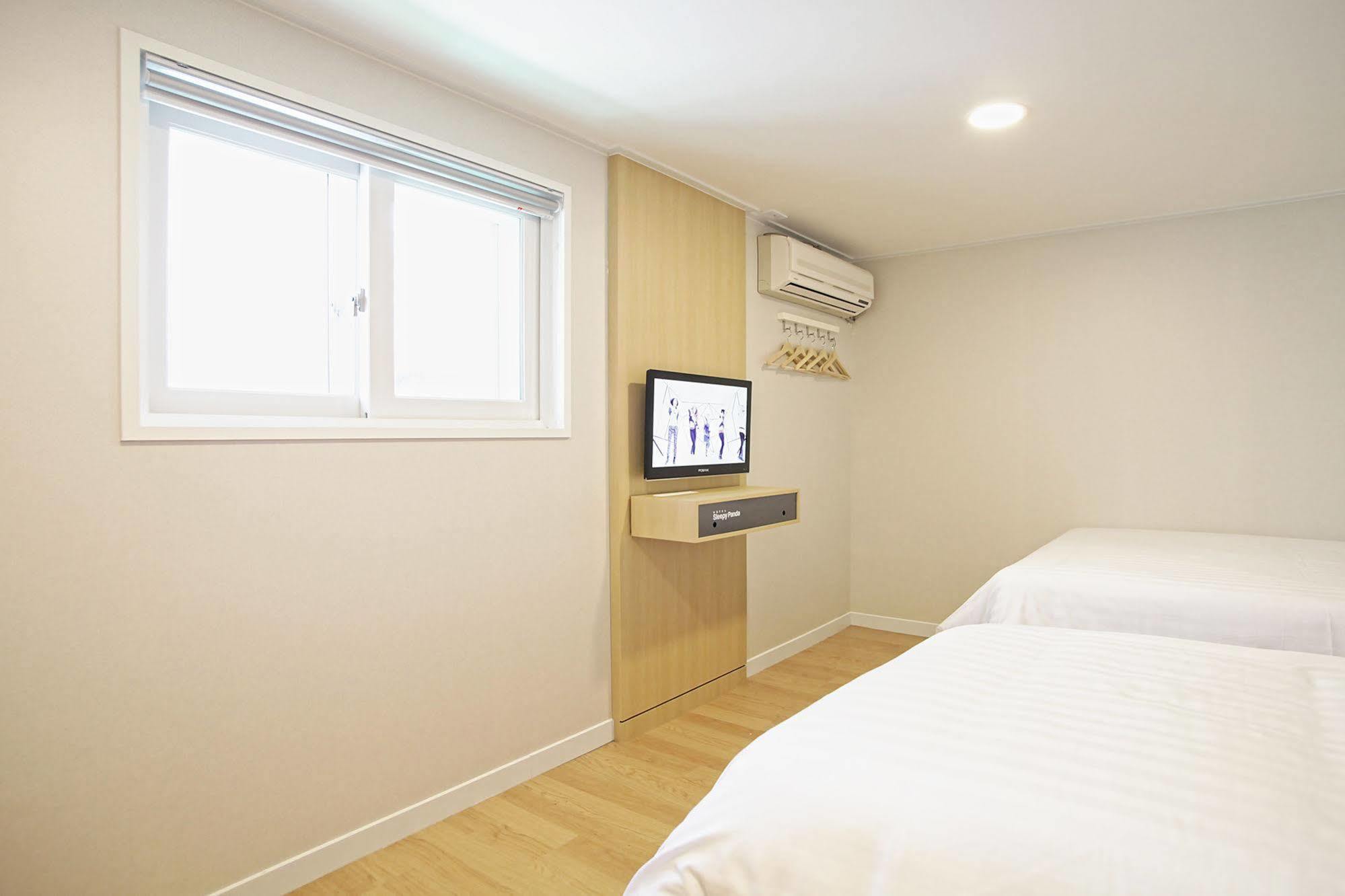 Hotel Sleepy Panda Streamwalk Seoul Jongno Екстериор снимка